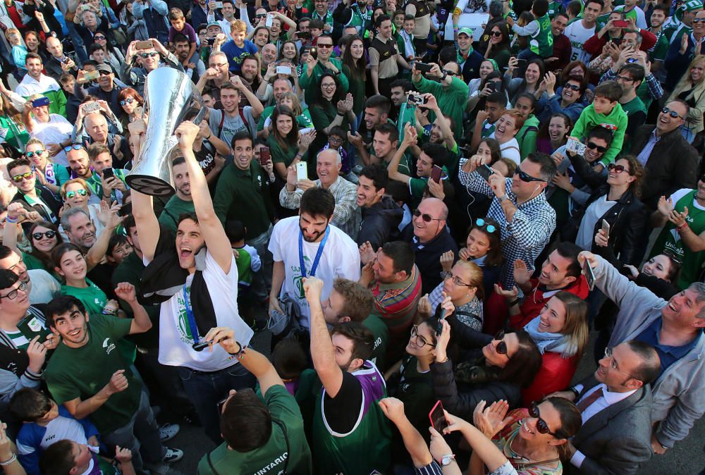 Málaga se lanza la calle para celebrar la EuroCup