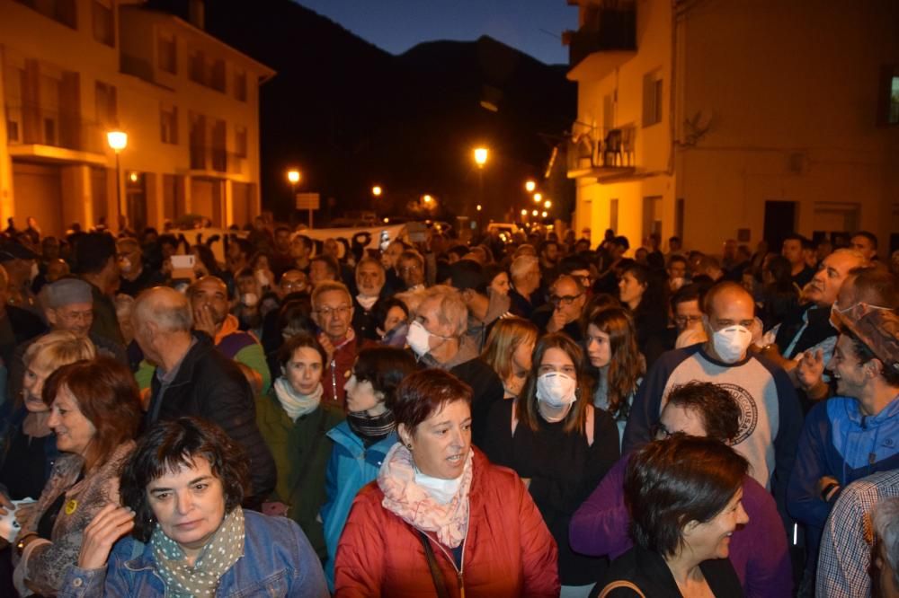 Concentració a Cercs contra la incineradora