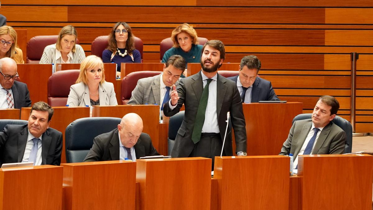 García-Gallardo, durante su intervención ayer en las Cortes.