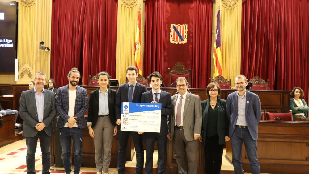 Final de la VI Liga de Debate Universitario en el Parlament