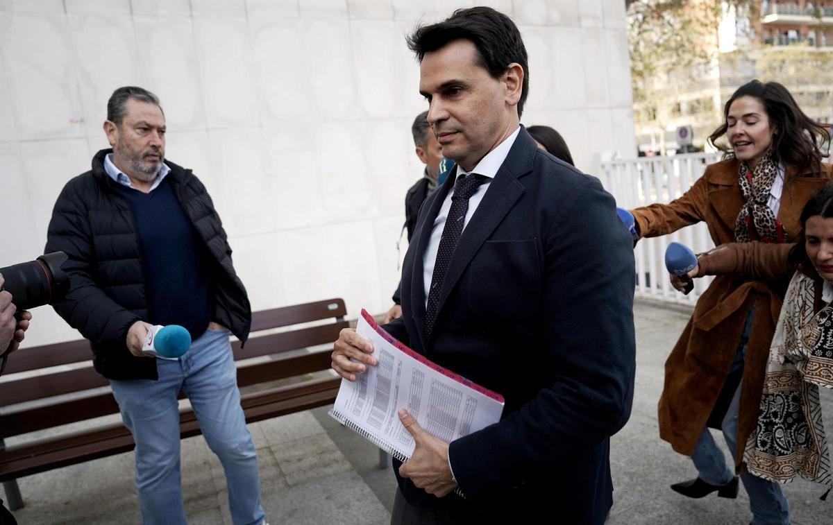 Alberto Gónzalez Amador, novio de Isabel Díaz Ayuso a la llegada a los juzgados de Plaza de Castilla. Alberto Gónzalez Amador, novio de Isabel Díaz Ayuso a la llegada a los juzgados de Plaza de Castilla.