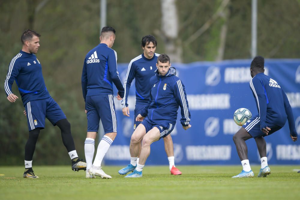 Entrenamiento del Real Oviedo en la crisis del cor