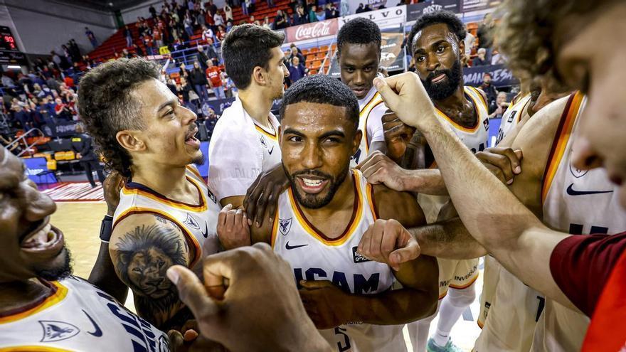 DeJulius pone el brillo a un UCAM Murcia muy currante