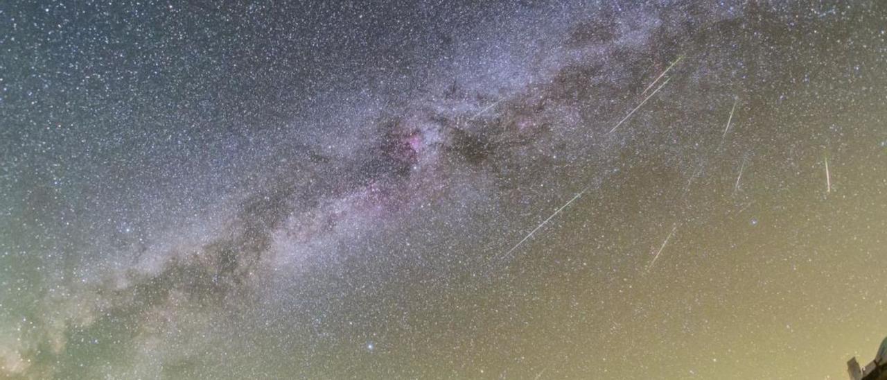 Las Perseidas de 2021 desde el Observatorio del Teide. | | M.R ALARCÓN/D. PADRÓN