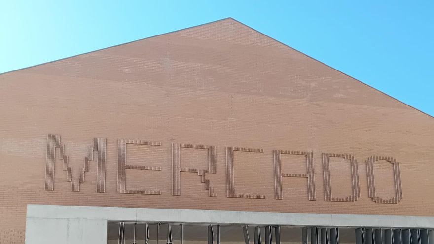 El nuevo mercado municipal de Sant Joan no convence a los placeros