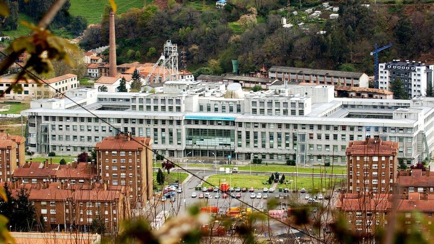 &quot;Algunos quieren que se nos vea como a señoritos&quot;, replican los exalumnos de Minas ante las críticas por sus alegaciones