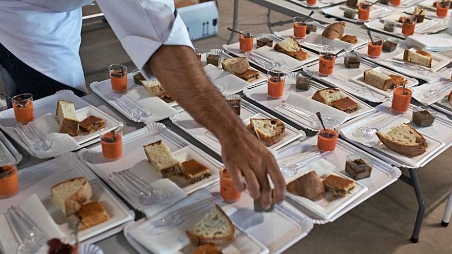 Platos elaborados por cocineras zamoranas con carne de ciervo. 