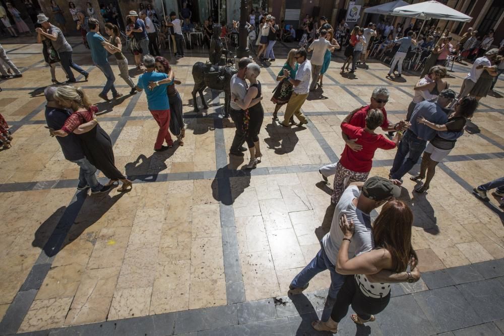 Tango en la plaza de Trascorrales