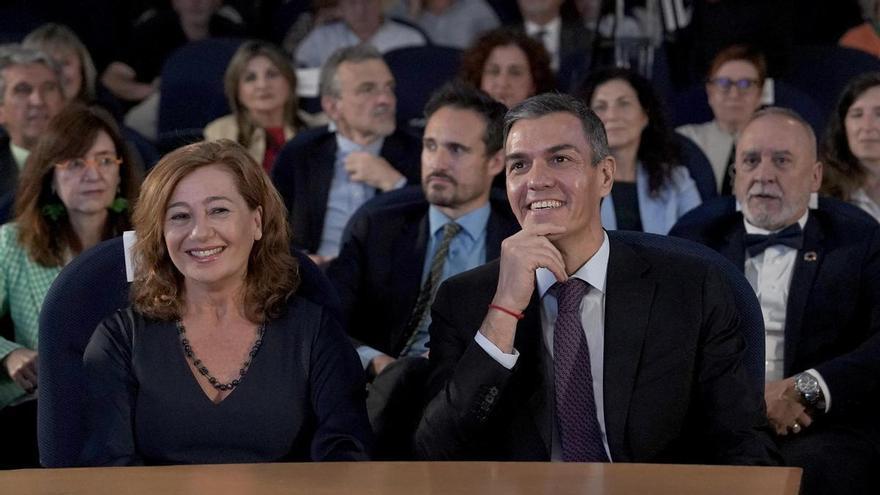 Armengol quiere encabezar la candidatura del PSIB-PSOE al Congreso tras el adelanto electoral: "Tiene la fuerza necesaria para afrontar este momento histórico"