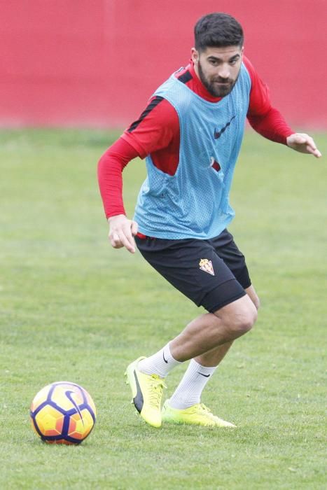 Rubi dirige su primer entrenamiento como técnico del Sporting