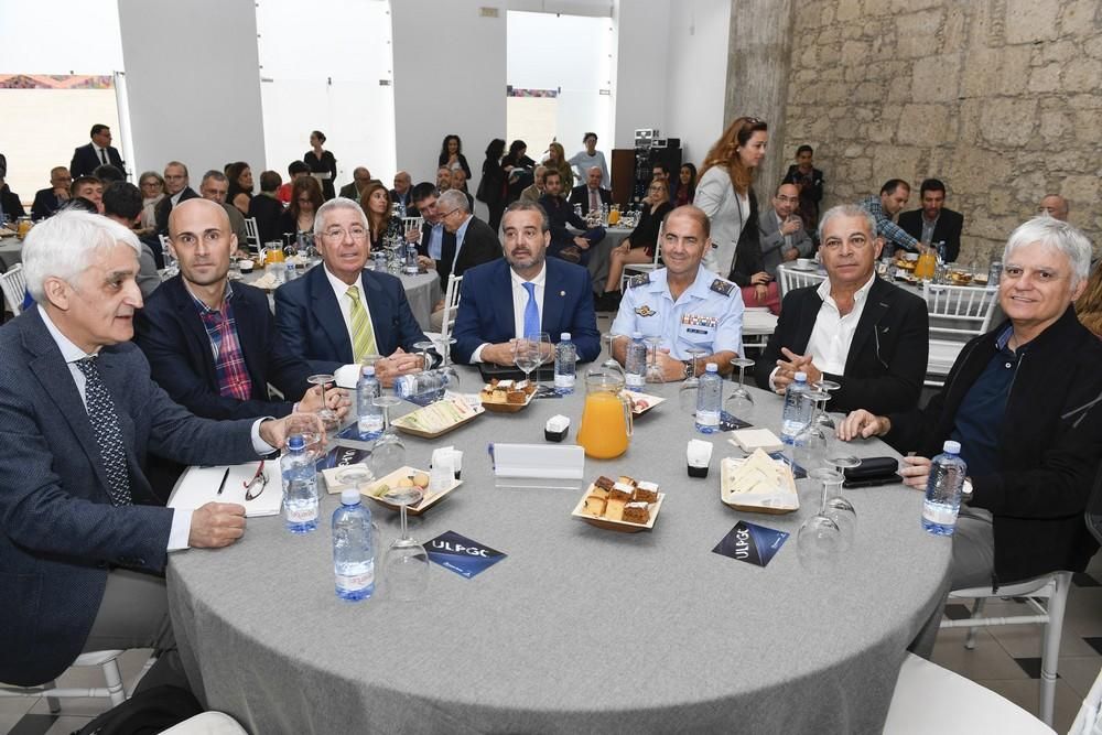 El presidente de la Agencia Nacional de Evaluación de la Calidad y Acreditación (ANECA), José Arnáez, en los desayunos Universidad-Sociedad