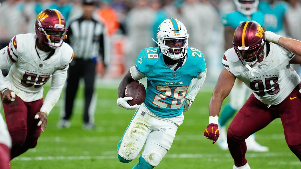 De'Von Achane (Miami Dolphins), ante los Washington Commanders en el partido de la NFL disputado en el Santiago Bernabéu en 2025.