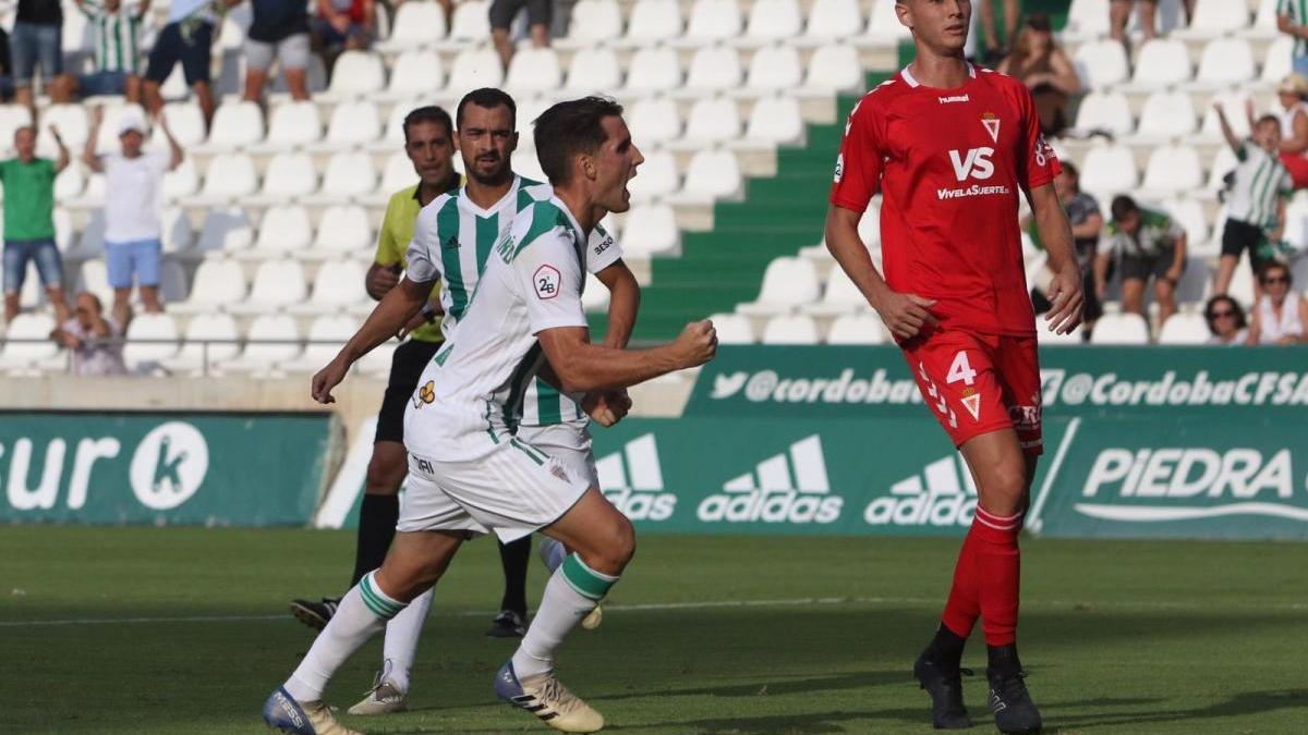 El Córdoba CF vence con un gol de penalti de Ortuño (1-0)