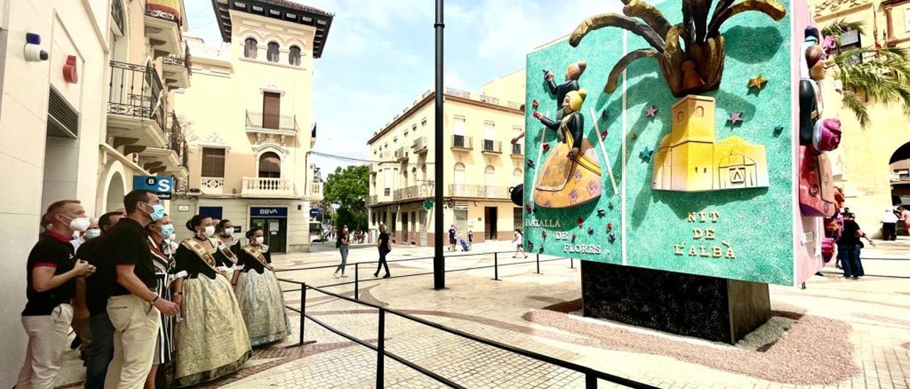 Inauguración del monumento en Elche.