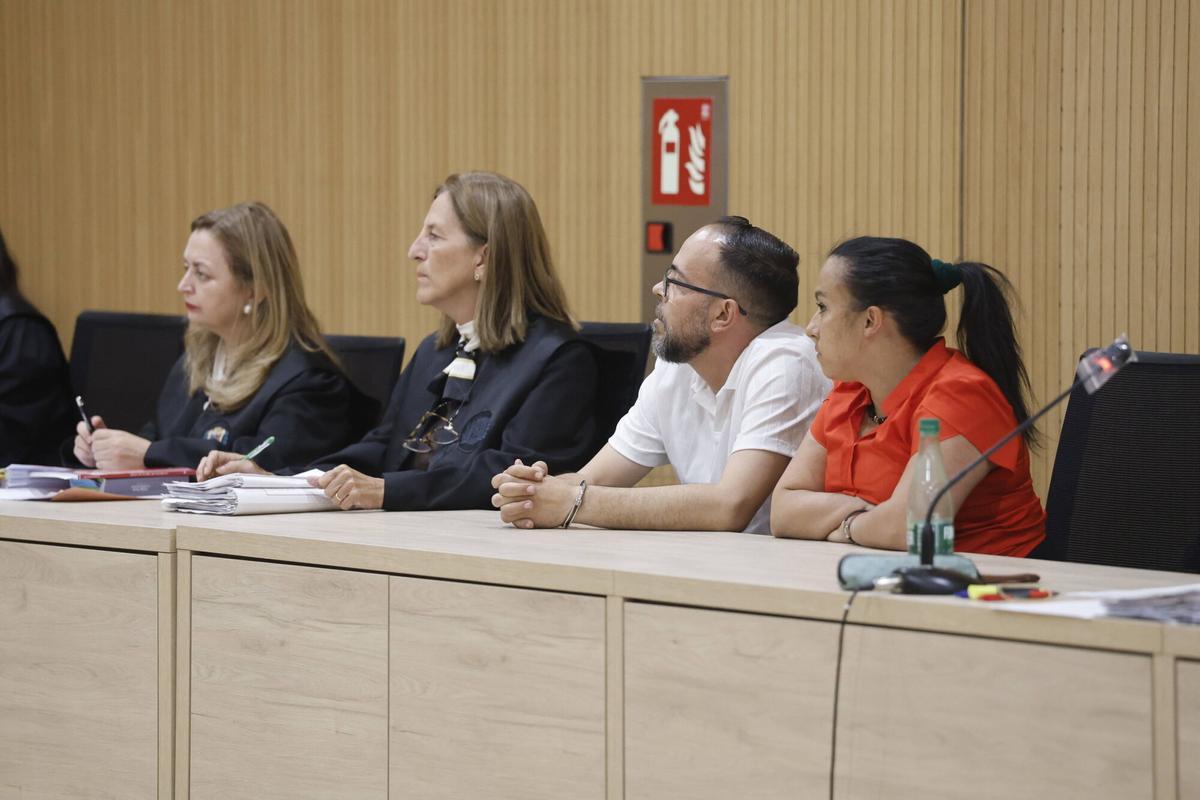 A.J.González Córdoba la sección tercera celebra el juicio con jurado por el asesinato del vecino de la calle Reina Mercedes, en Sagunto