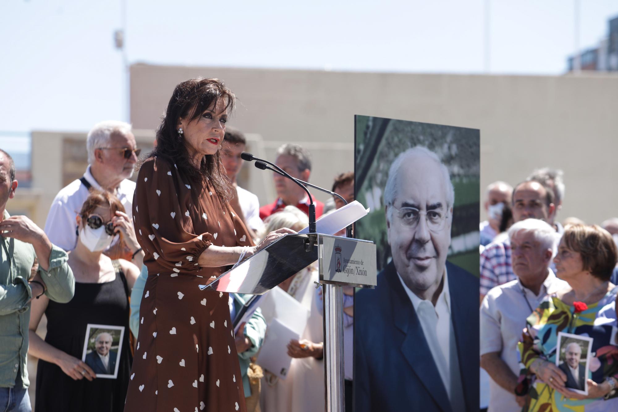 En imágenes: así fue el homenaje a Areces en Gijón