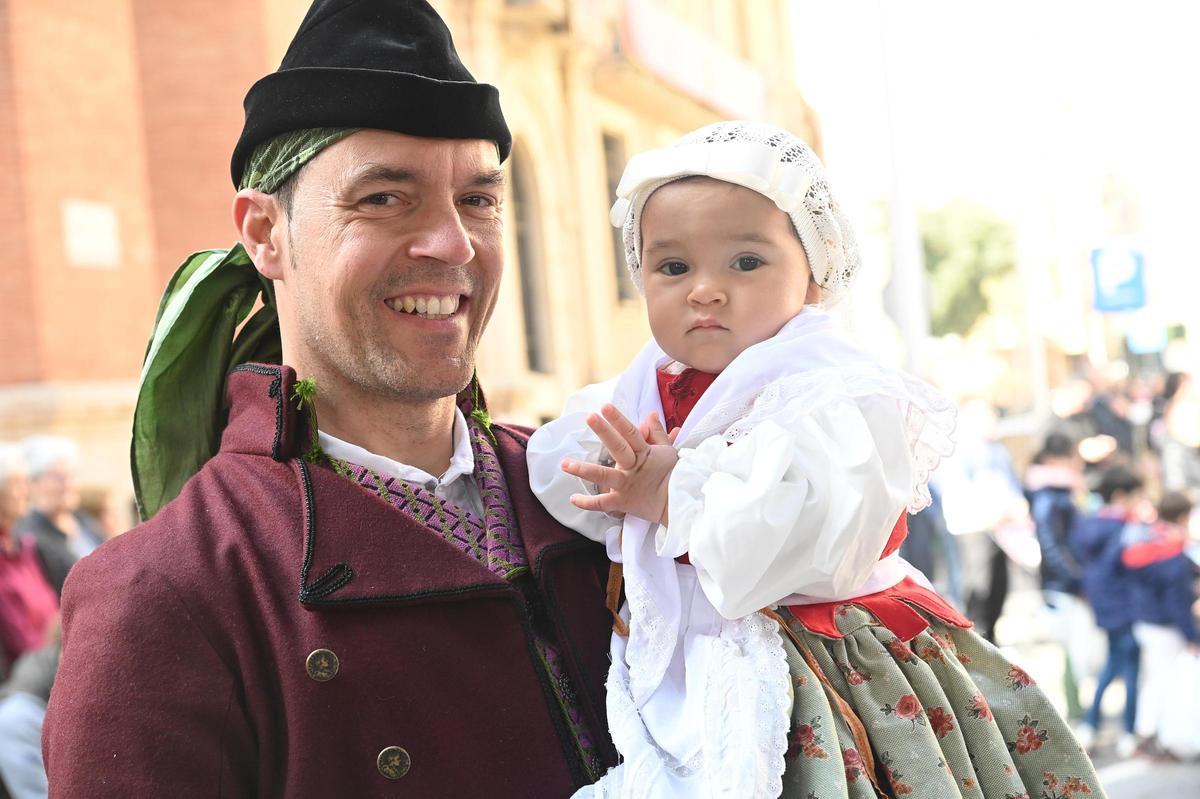 Galería de imágenes: El Pregó Infantil llena de diversión y color las calles de Castelló