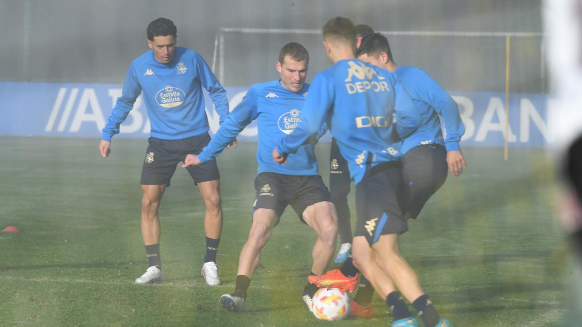 Primer día de entrenamiento de Saverio y Lebedenko con el Dépor