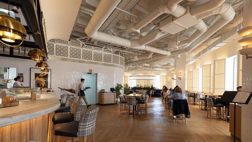 El Corte Inglés estrena un mirador para degustar productos 'gourmet' con vistas a los principales monumentos de Zaragoza