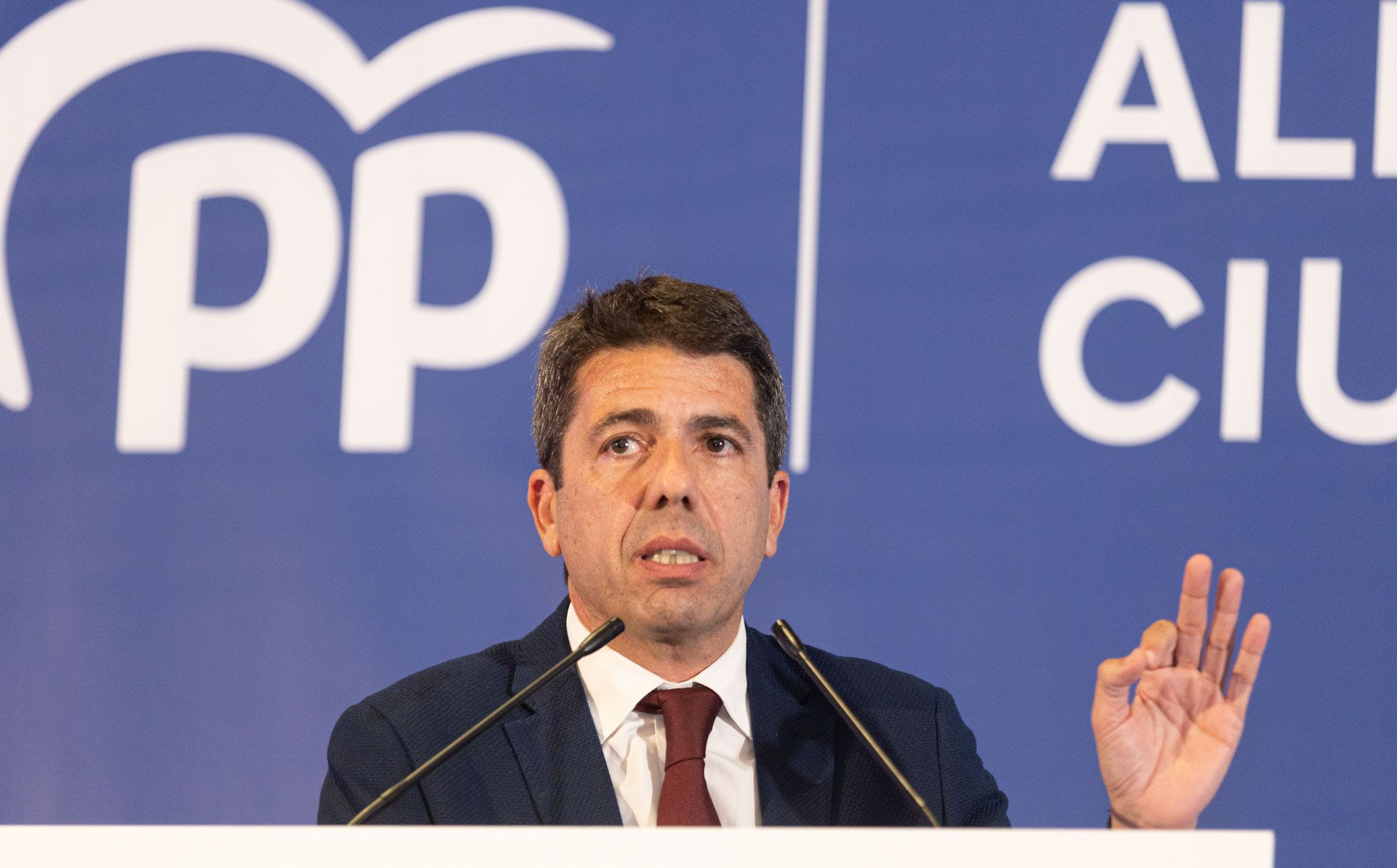 Rajoy apadrina a Luis Barcala