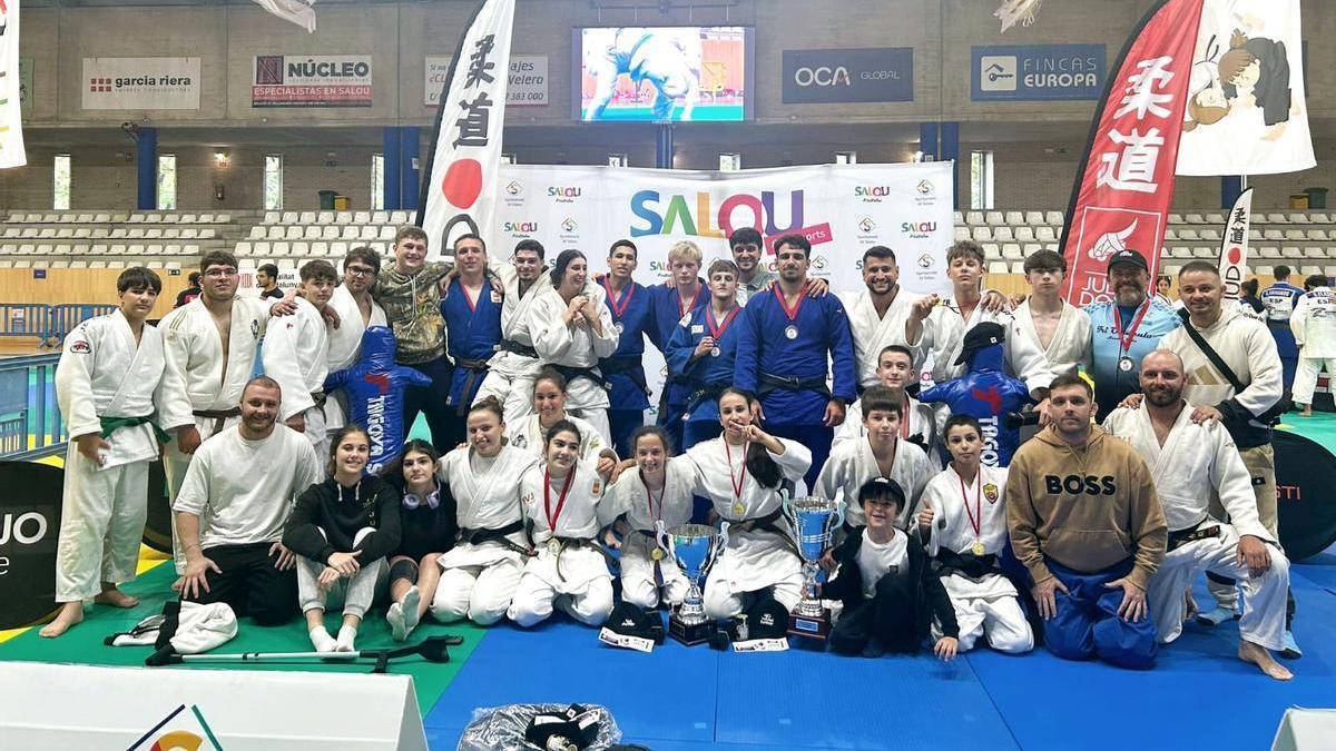 Integrantes del Club Judo Chidaoba