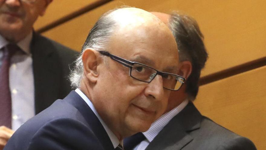 Montoro ha tenido que acudir a la sesión de control.