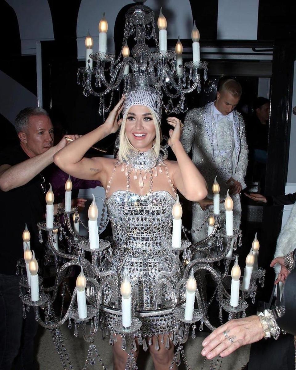 Katy Perry, de Moschino, 2019