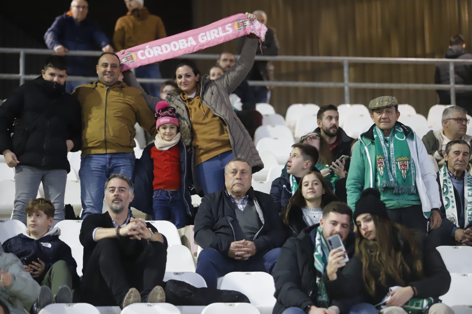 Córdoba CF-Castellón: las imágenes de la afición en El Arcángel