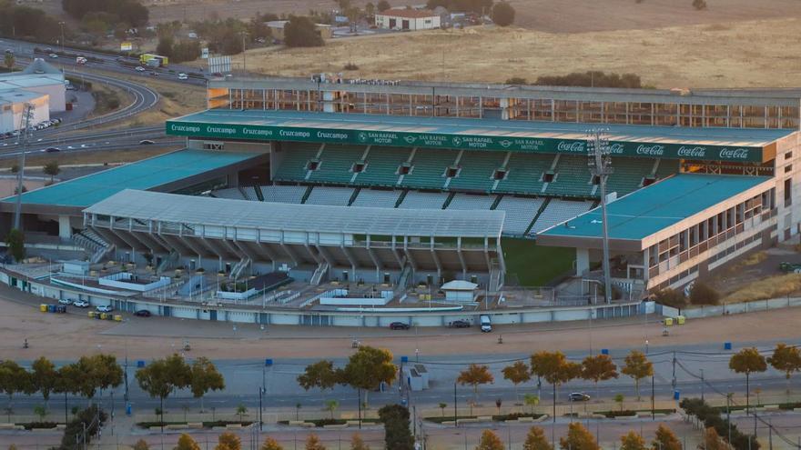 El Ayuntamiento de Córdoba pedirá 100.000 euros de canon por ceder el estadio El Arcángel