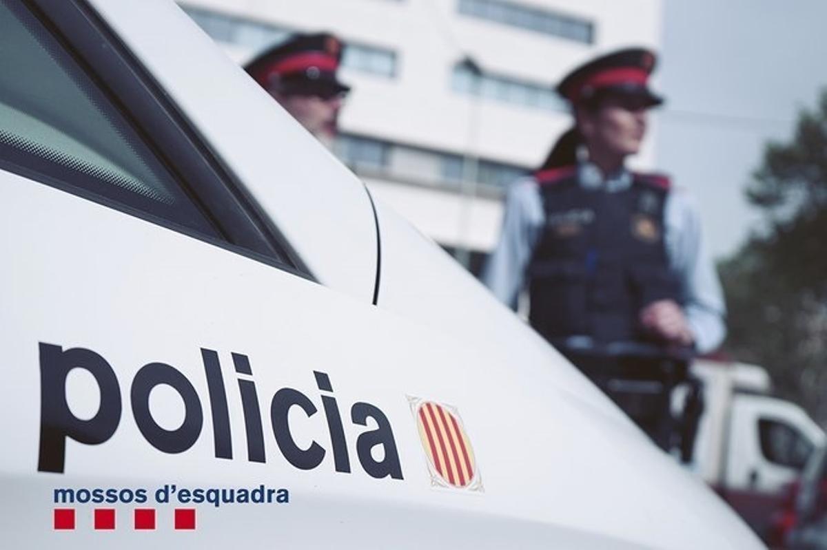 Una imagen de archivo de agentes de los Mossos.