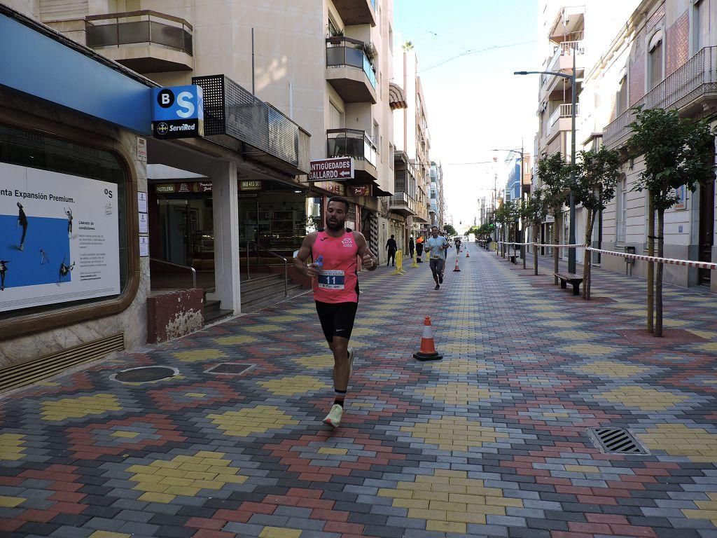 Estos todas las imágenes de la Media Maratón de Águilas