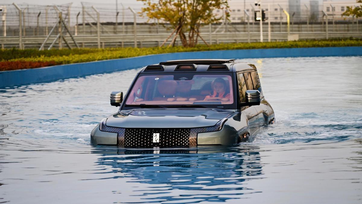 ¿Te imaginas un coche capaz de saltar o flotar? BYD lo ha hecho realidad