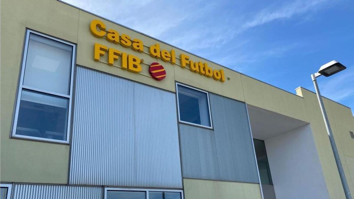 Fachada de la sede de la FFIB