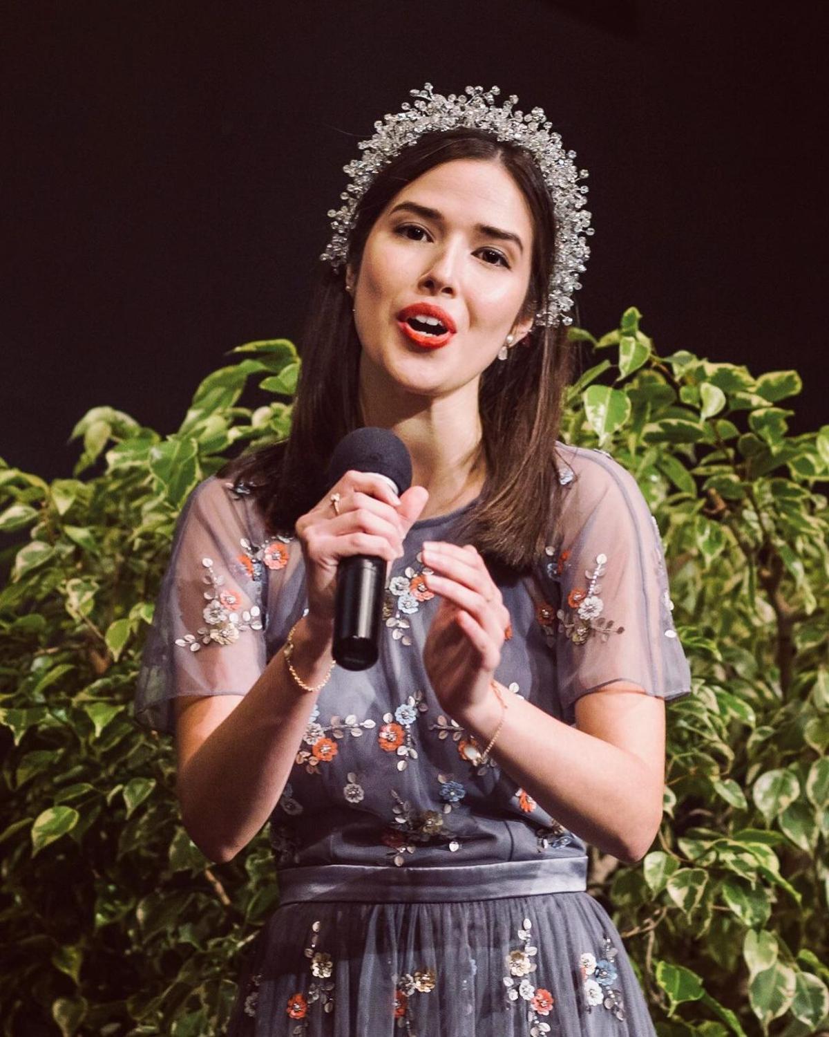 Sarah Ramos - Del 'Navegando por la red' a una carrera exitosa como soprano. Es hermana de Blanca Paloma, protagonista del Benidorm Fest de este año