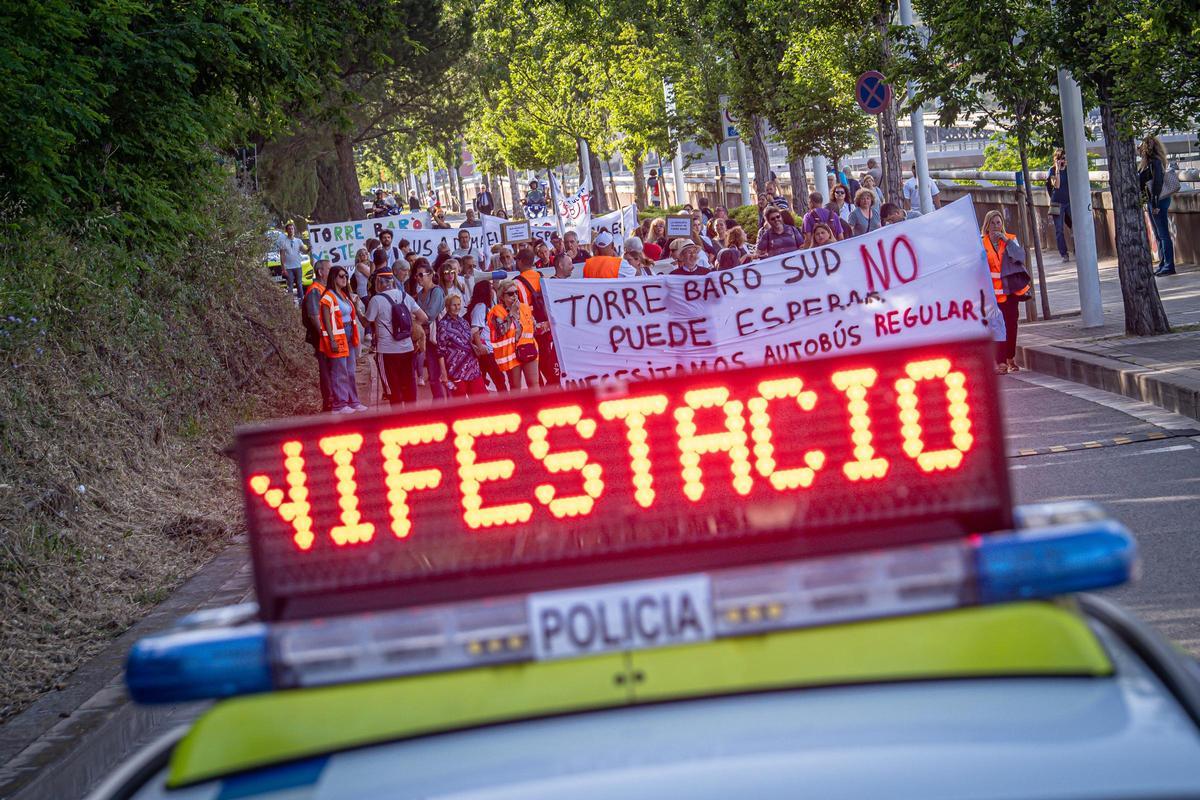 Vecinos de Torre Baró retoman la lucha de El 47 y exigen acabar con los retrasos del bus a demanda Vecinos de Torre Baró retoman la lucha de El 47 y exigen acabar con los retrasos del bus a demanda