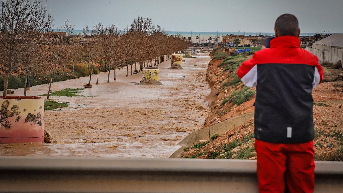 Estos son los terrenos en los que el Ayuntamiento de Pilar de la Horadada ha aprobado mil viviendas junto a la rambla urbana