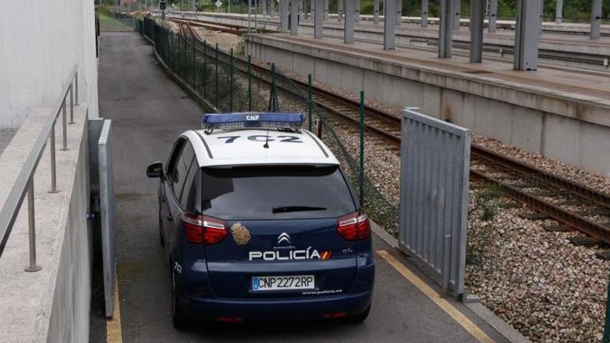 Viola y agrede durante meses a una mujer a la que secuestro tras comprarla a su familia