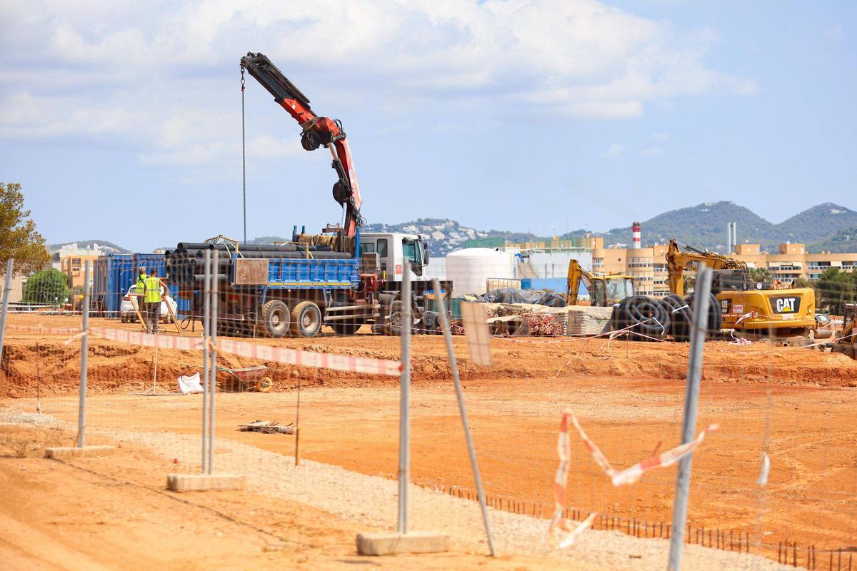 Aquí están todas las fotos de las obras del futuro estadio de Es Putxet