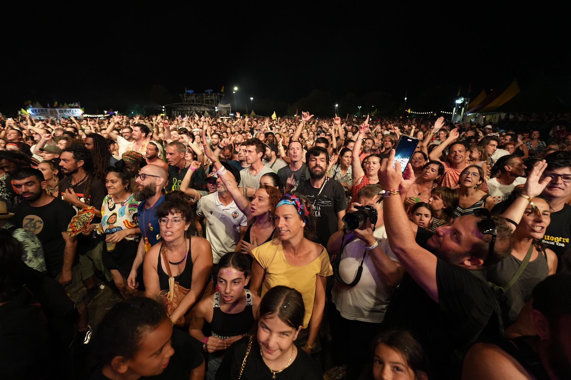 Galería: El Rototom de Benicàssim cantó en 'valencià' al ritmo de Zoo