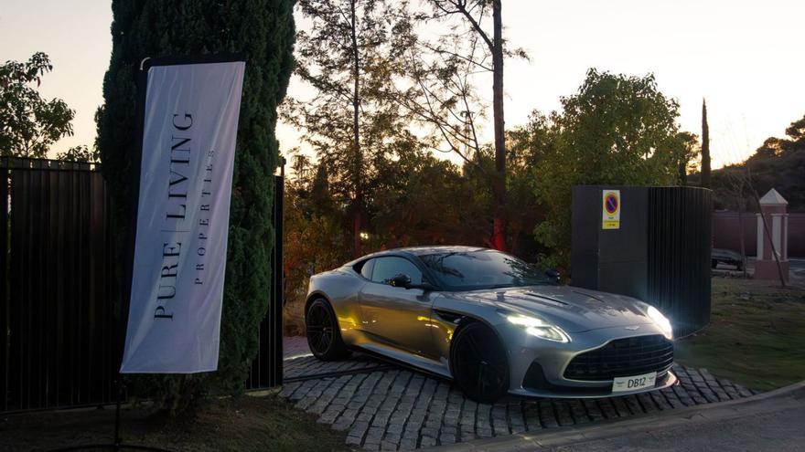 Uno de los dos modelos que Aston Martin ha presentado en Puente Romano. | L.O.