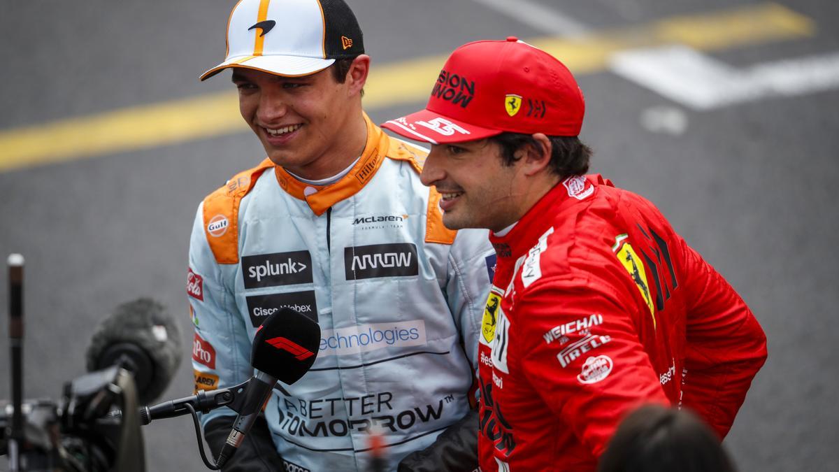 Sainz junto a Lando Norris.