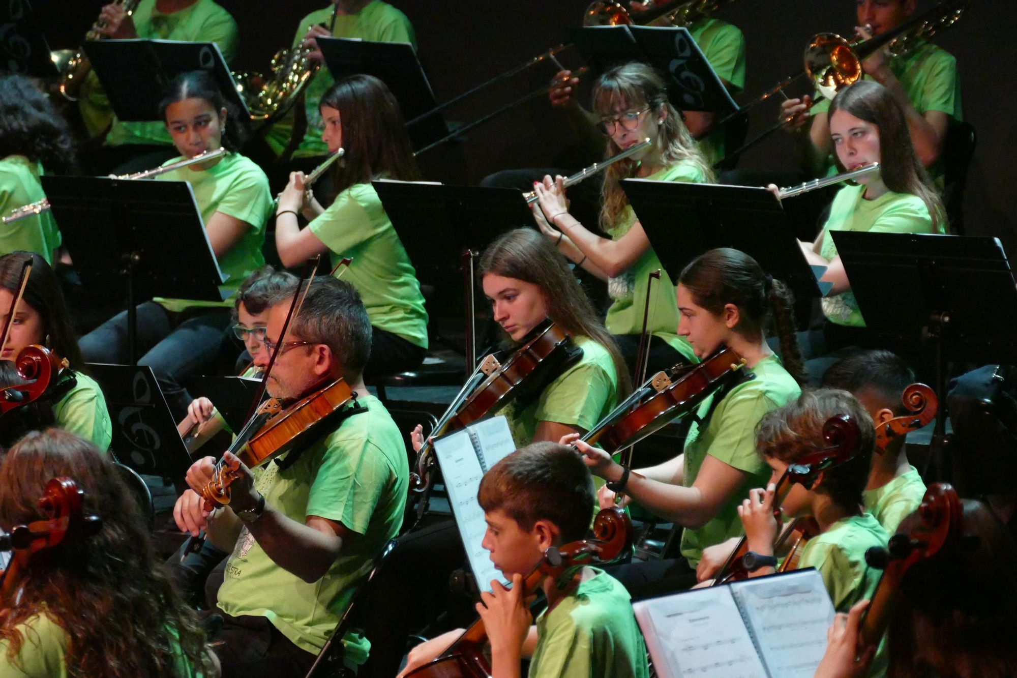 La Jove Orquestra de Figueres i Fredrik Strand emocionen el Teatre El Jardí amb el gran concert de Fires
