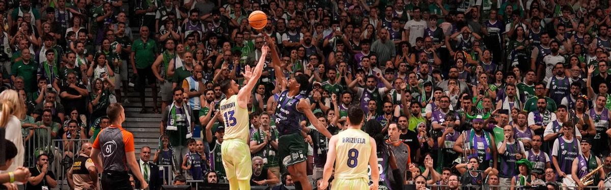 El tapón decisivo de Kam Taylor para eliminar al Barcelona la temporada pasada.