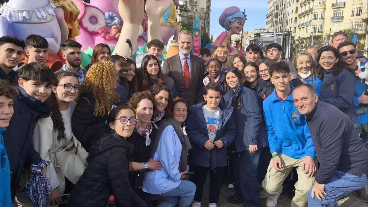 El rey Felipe, el pasado 19 de marzo, en la falla Telefónica