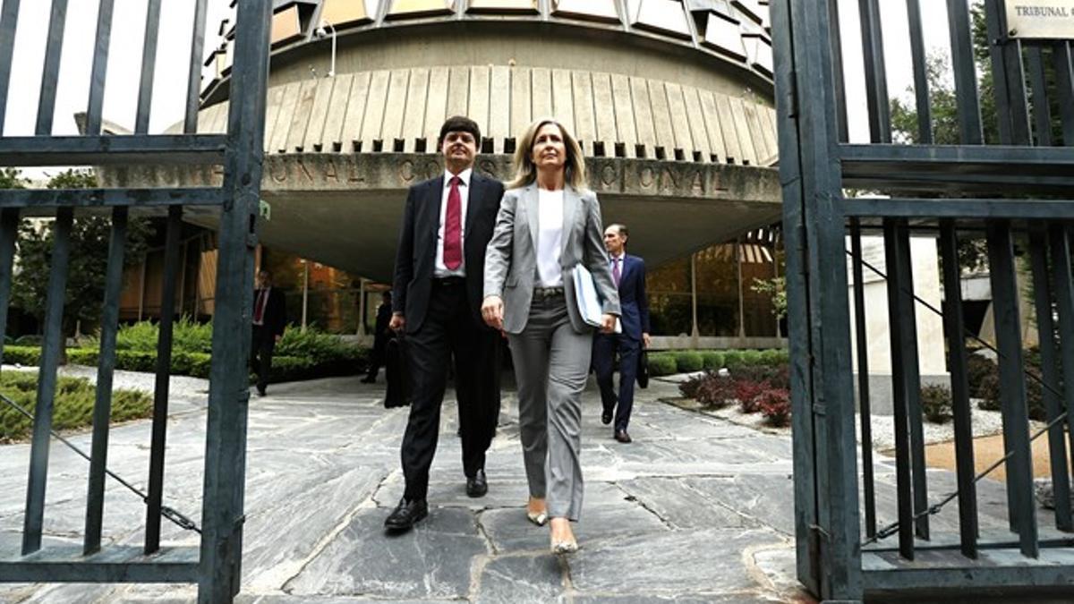 La abogada general del Estado Marta Silva tras presentar el recurso contra la ley de consultas catalana.