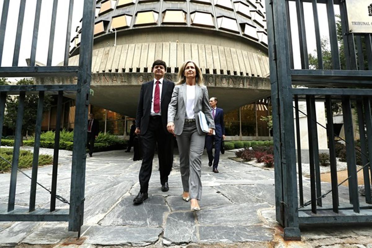 L’advocada general de l’Estat Marta Silva després de presentar el recurs contra la llei de consultes catalana.