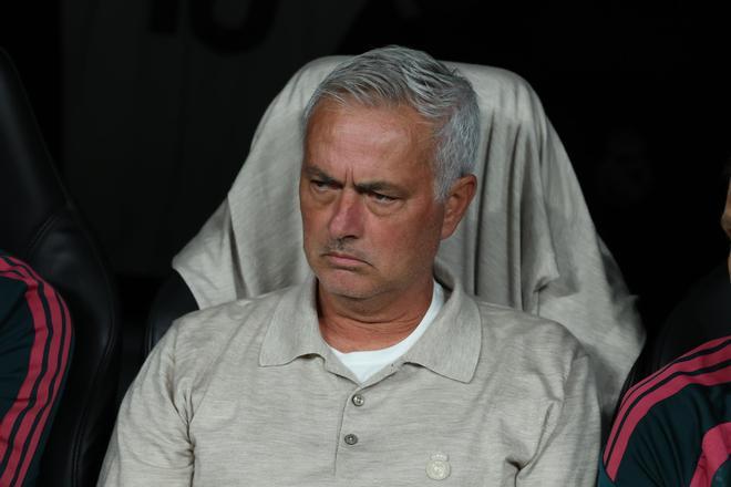 Mbappé le regala a Mourinho una goleada en su vuelta al Bernabéu