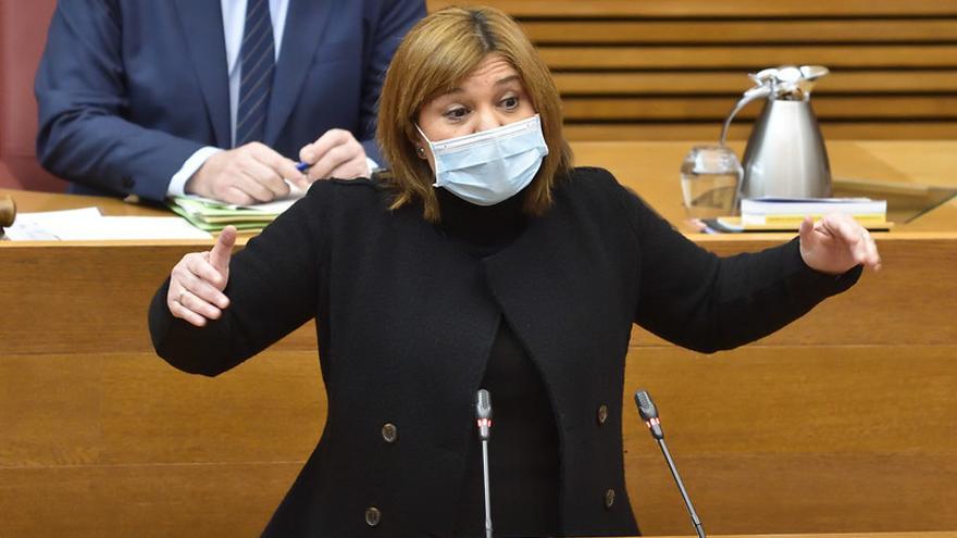 Isabel Bonig durante una intervención.