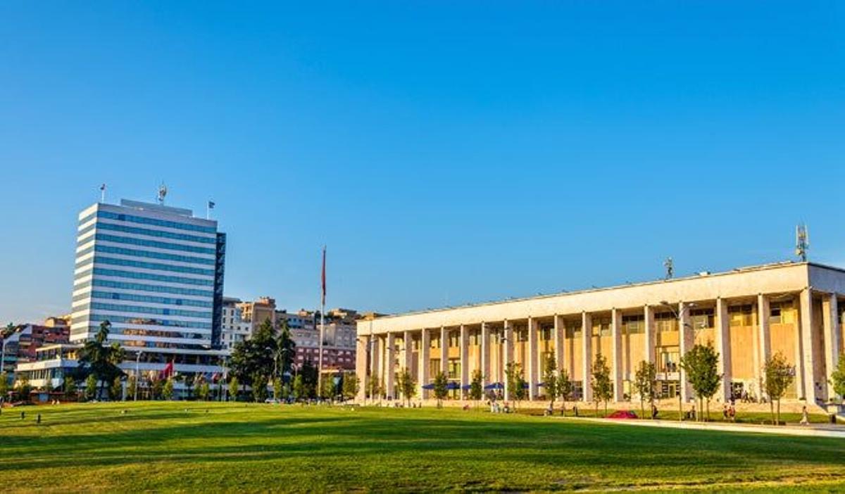 Palacio de la Cultura en Tirana.