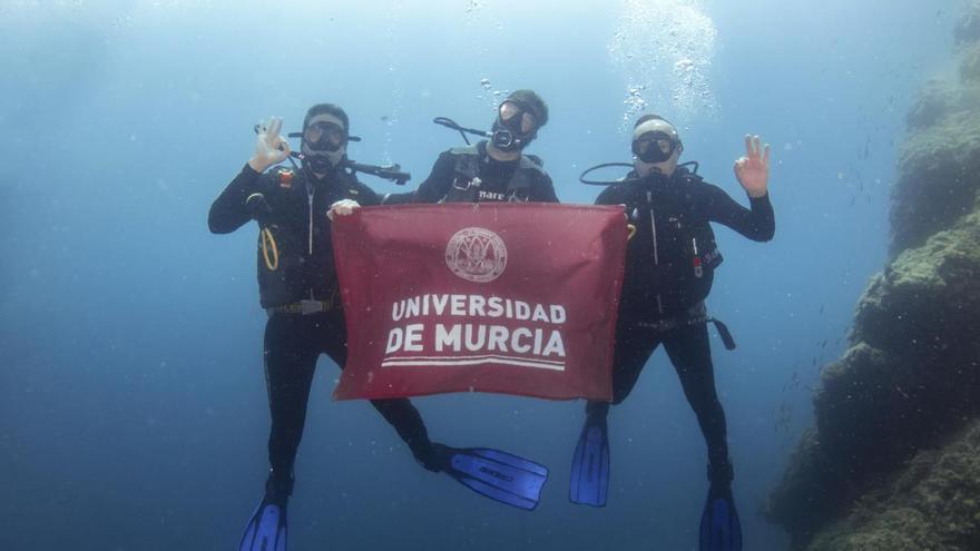 La Universidad de Murcia ‘se moja’ por los fondos marinos de Águilas